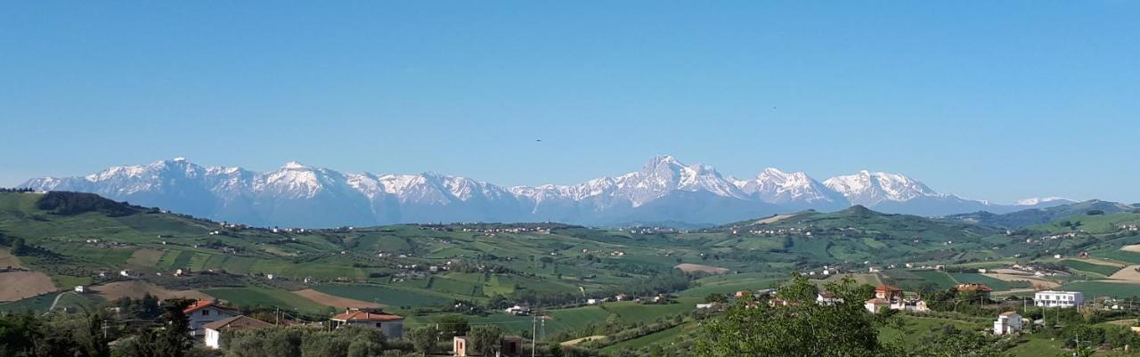Bed And Breakfast La Pecora Rosa Sant'Omero Luaran gambar